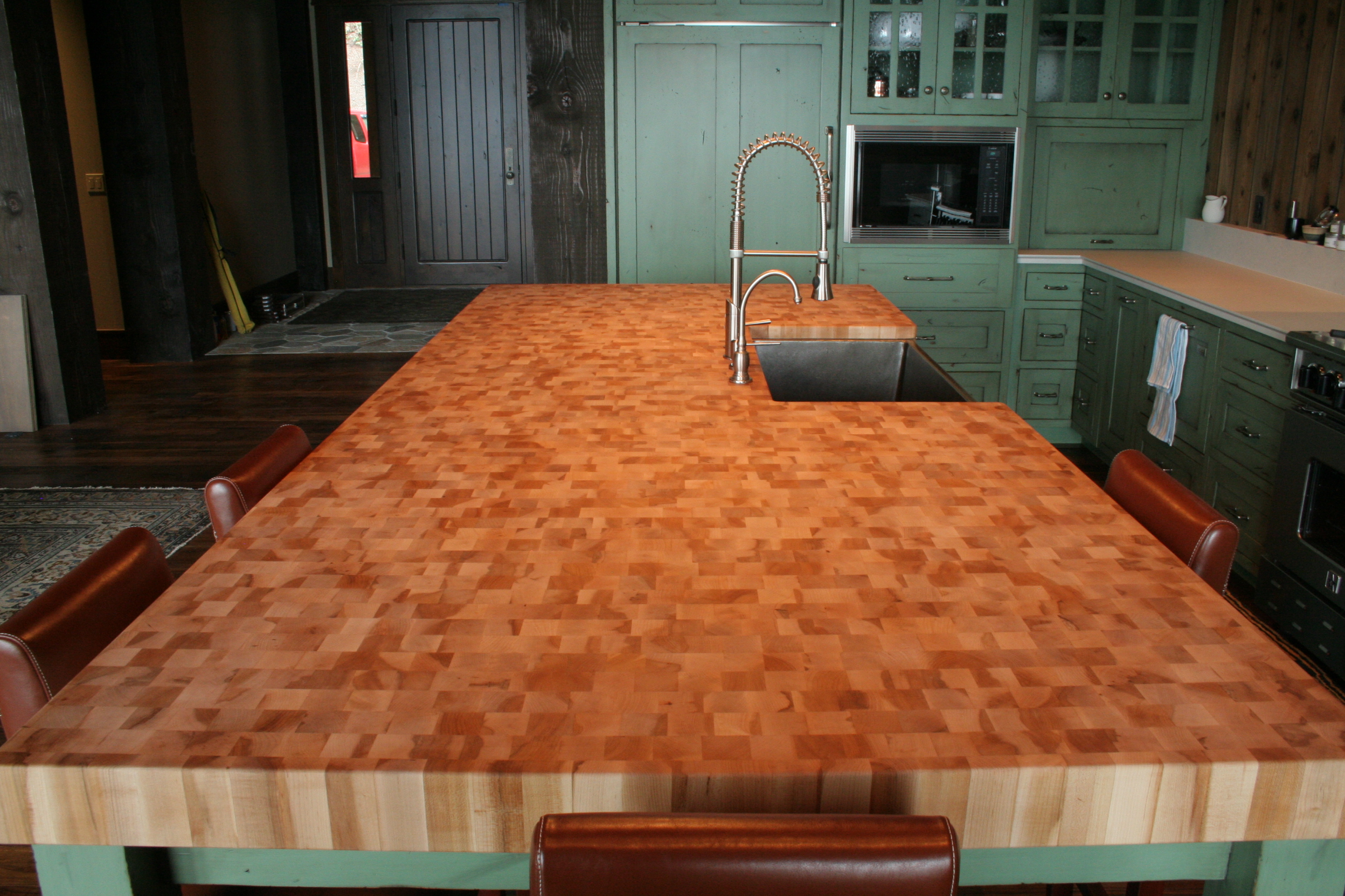 Traditional Beauty kitchen